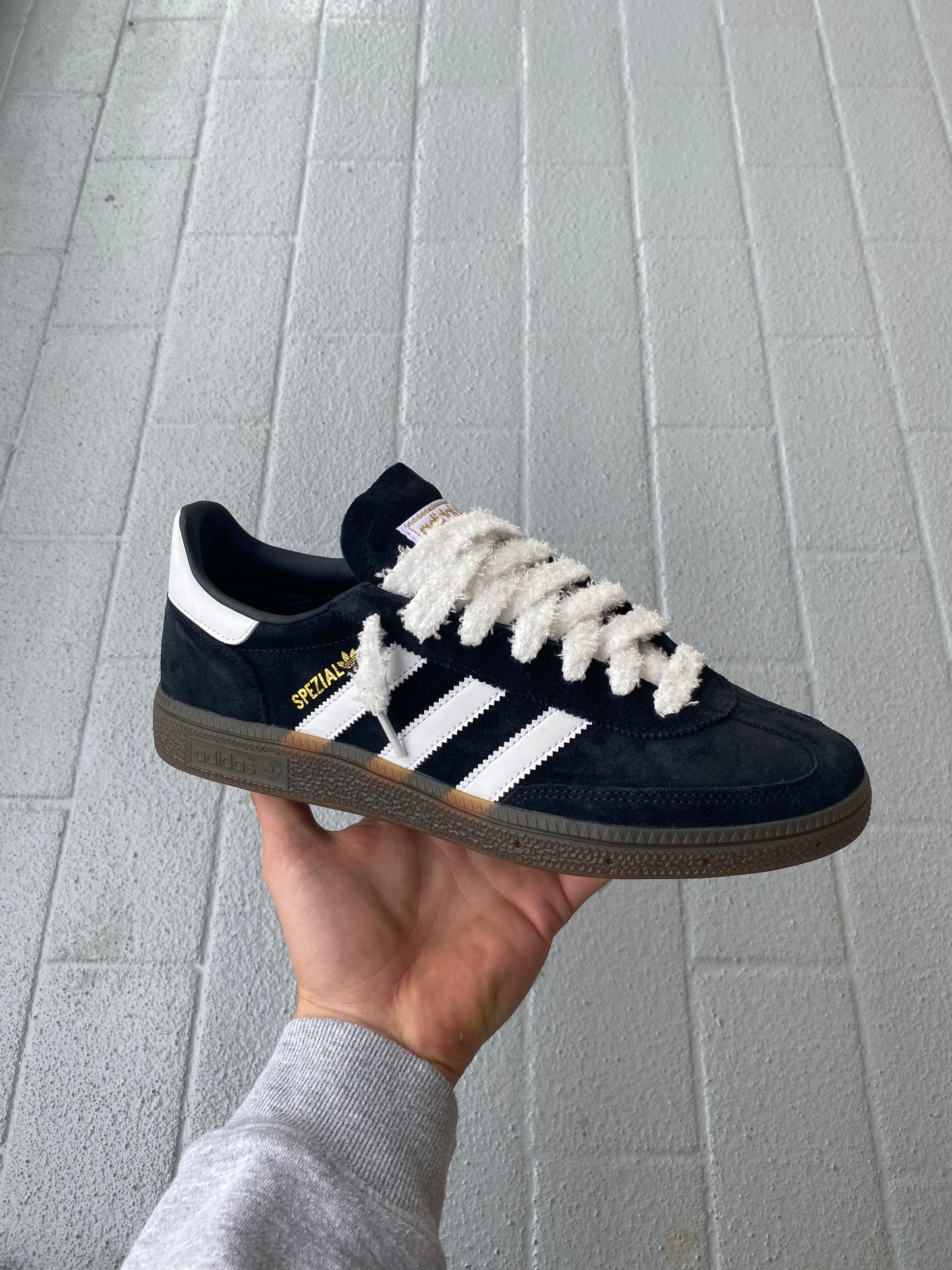 Adidas special “panda’s”