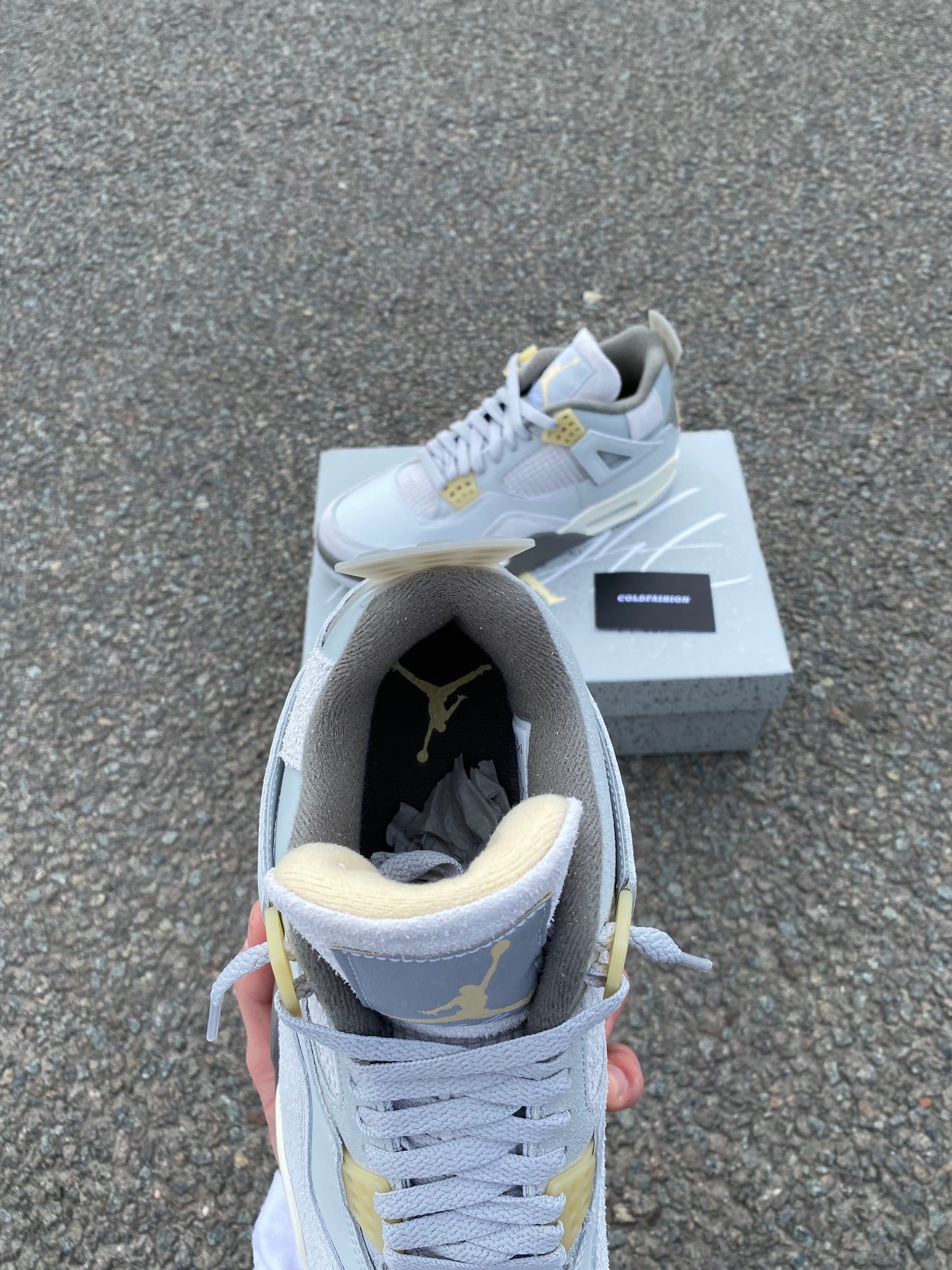 Jordan 4 “Craft photon dust”
