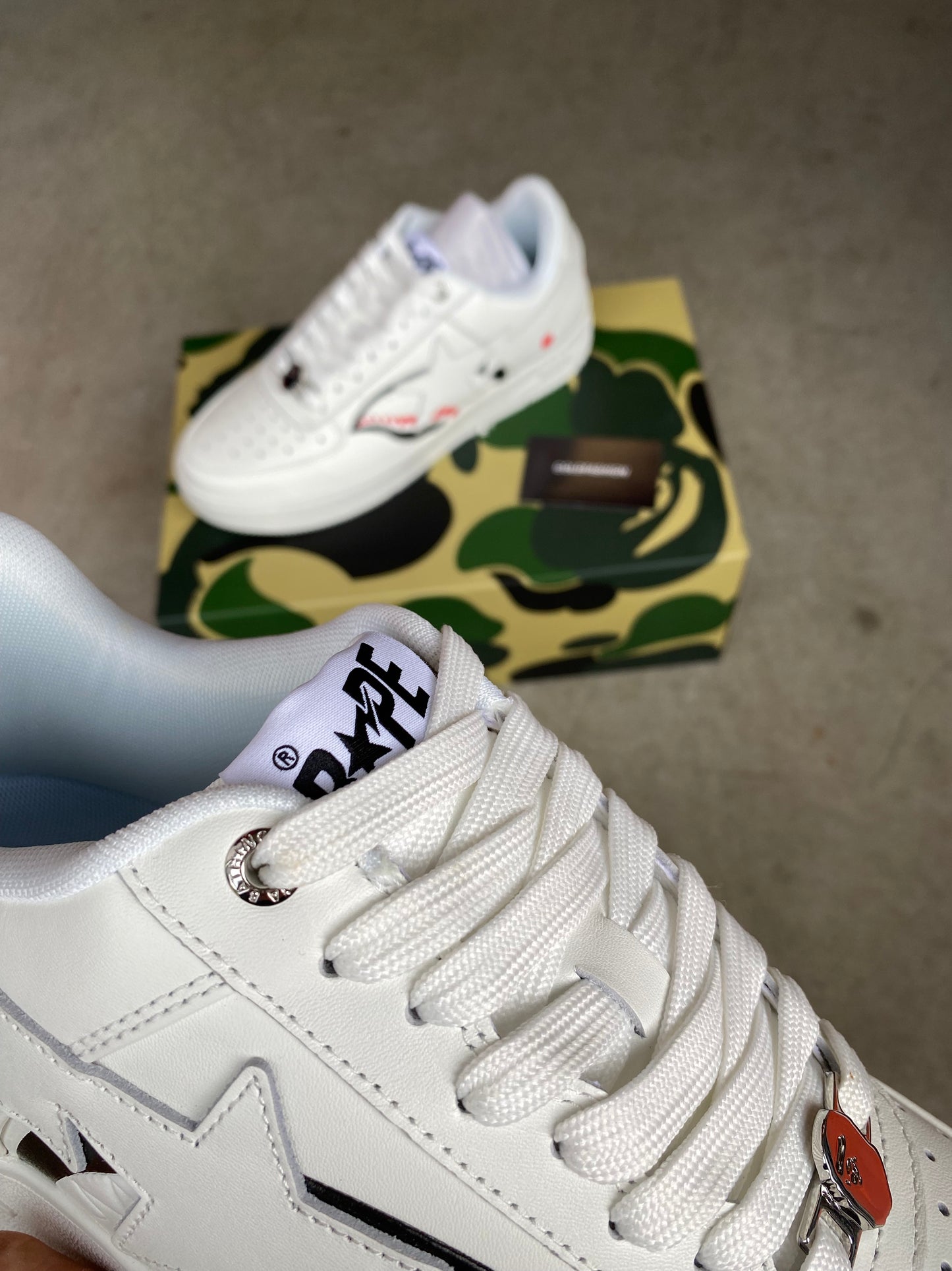 A Bathing Ape shark Bape Sta “white”