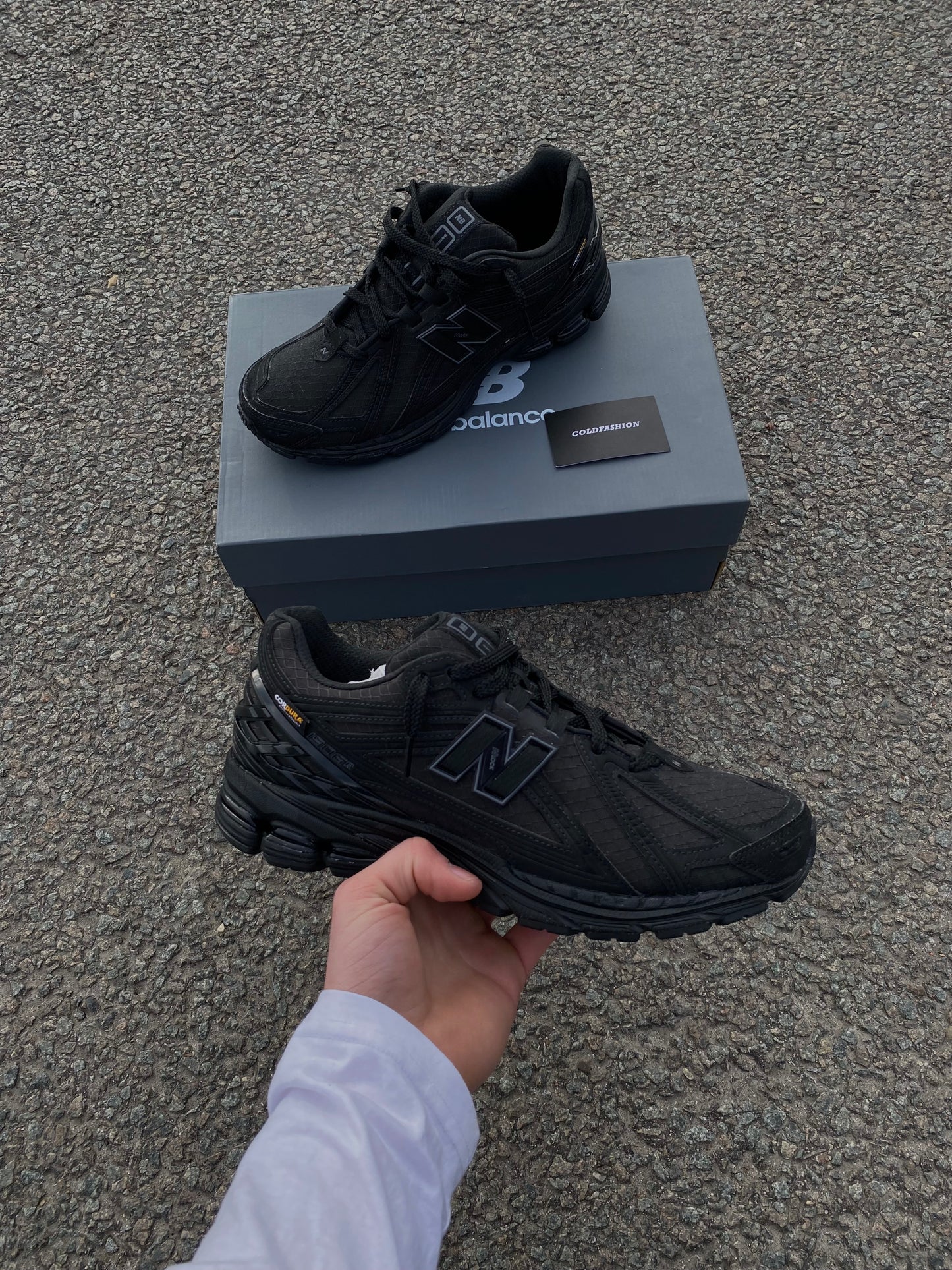 New balance “Cordura black"