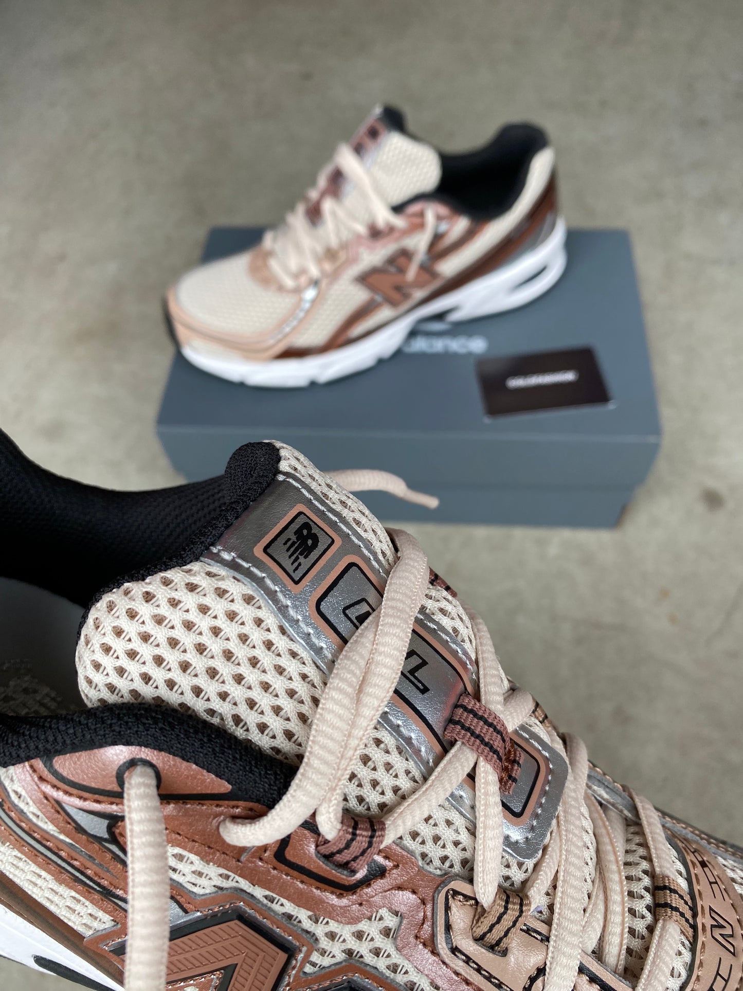 New balance “rich oak”