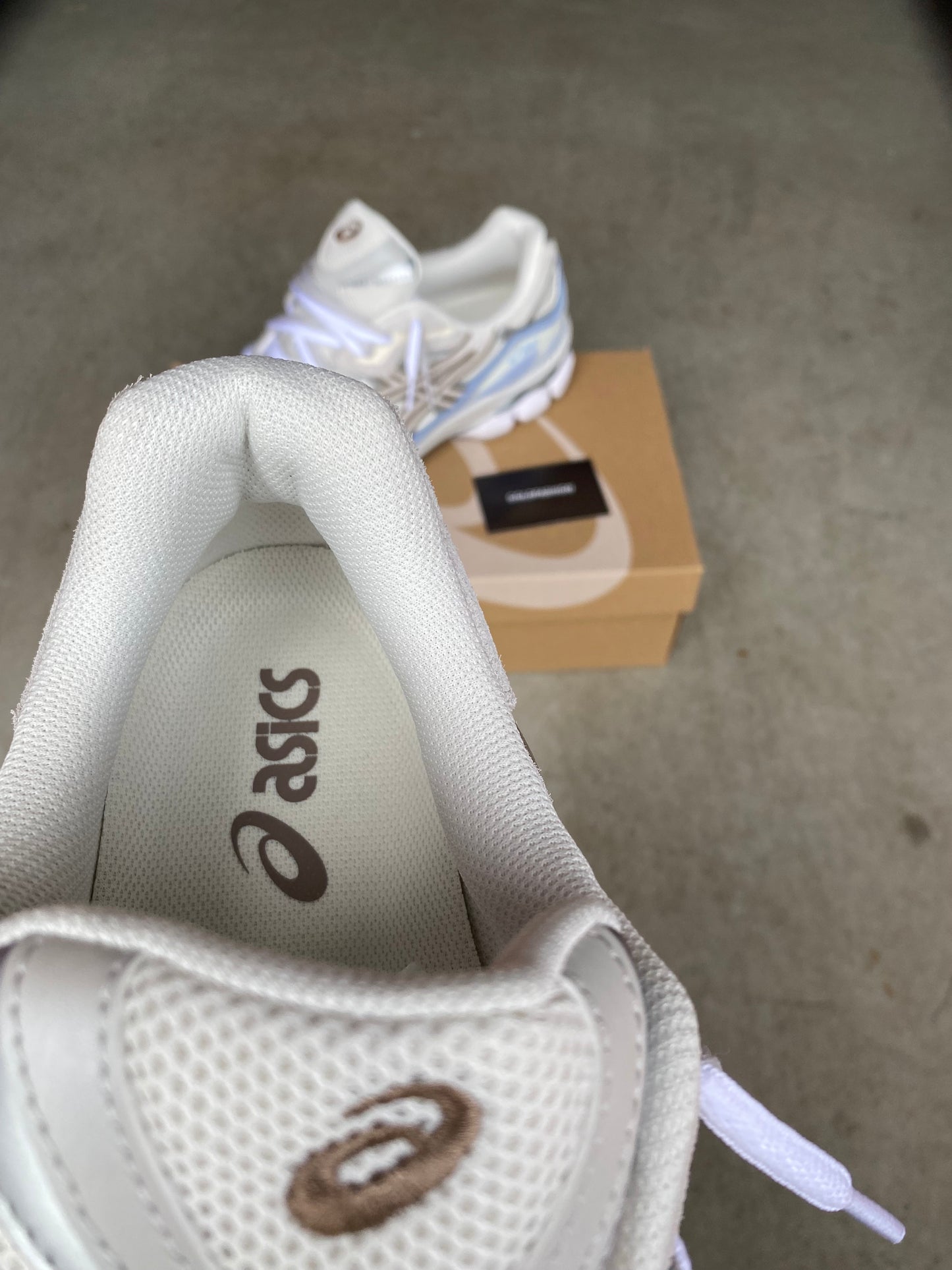 ASICS “cream cloud grey”