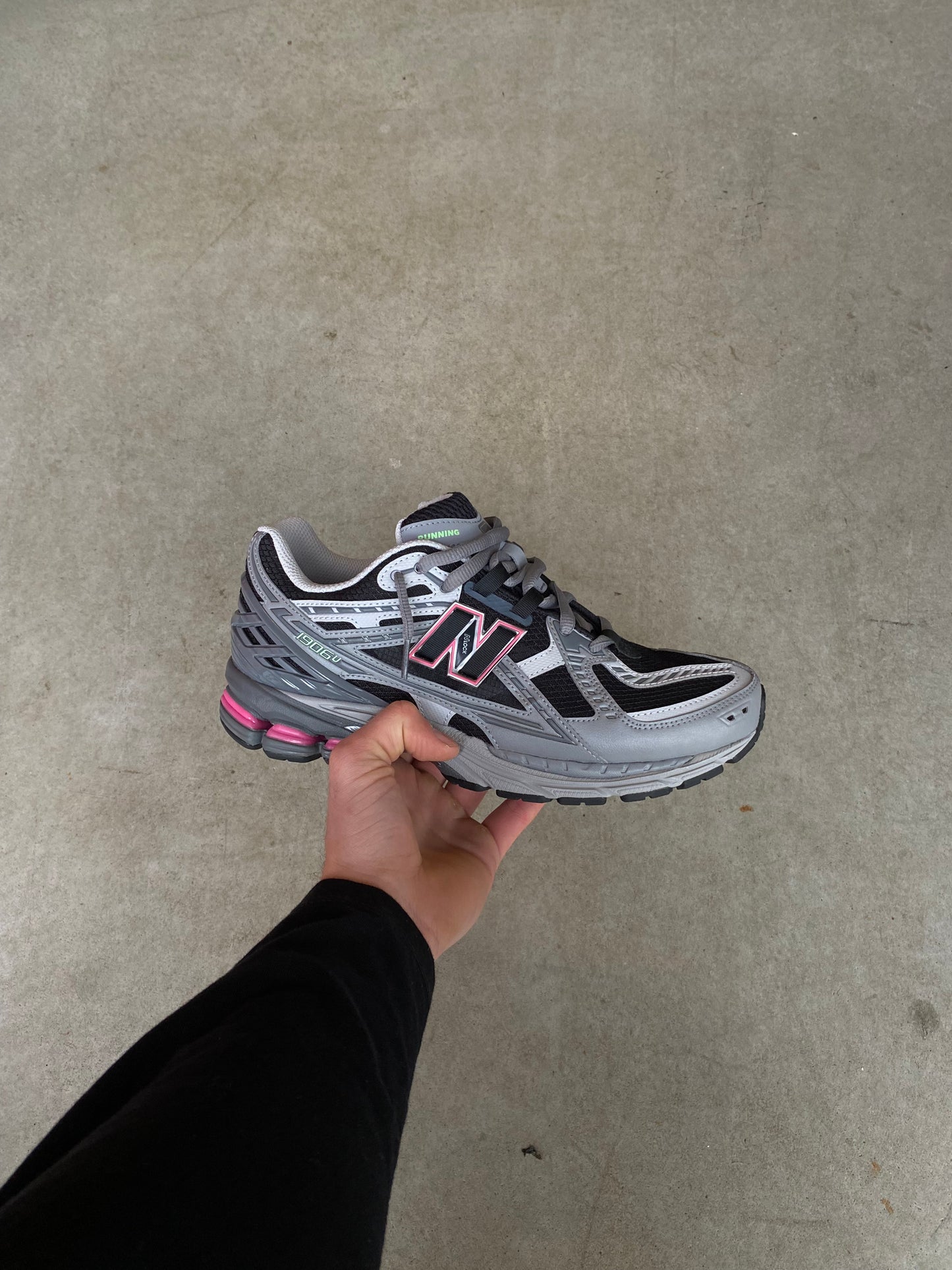 New Balance ‘Black Silver’