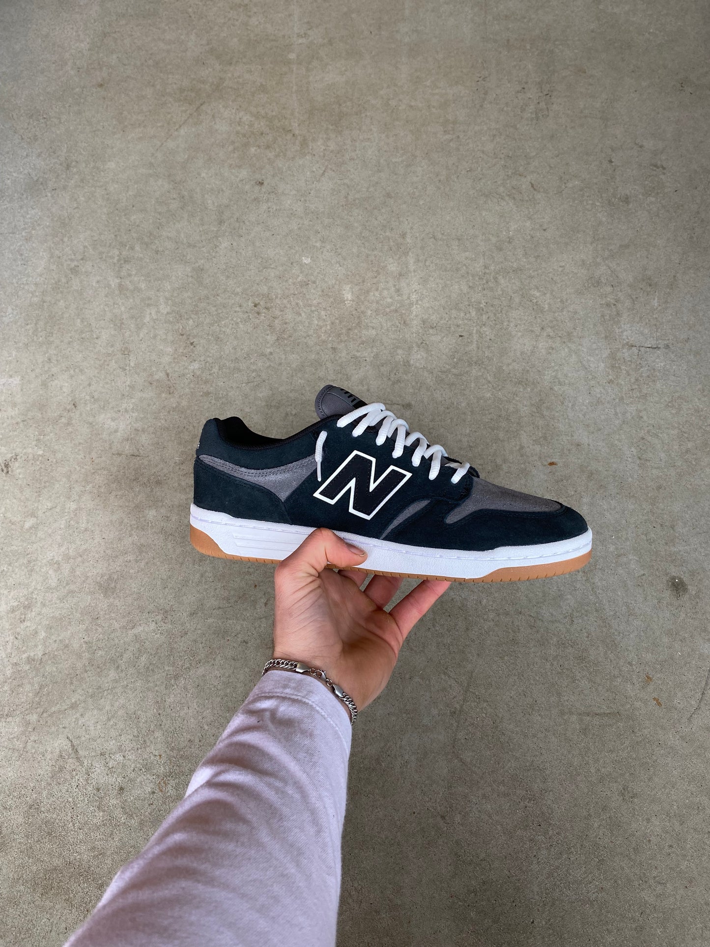 New balance “Black Grey”