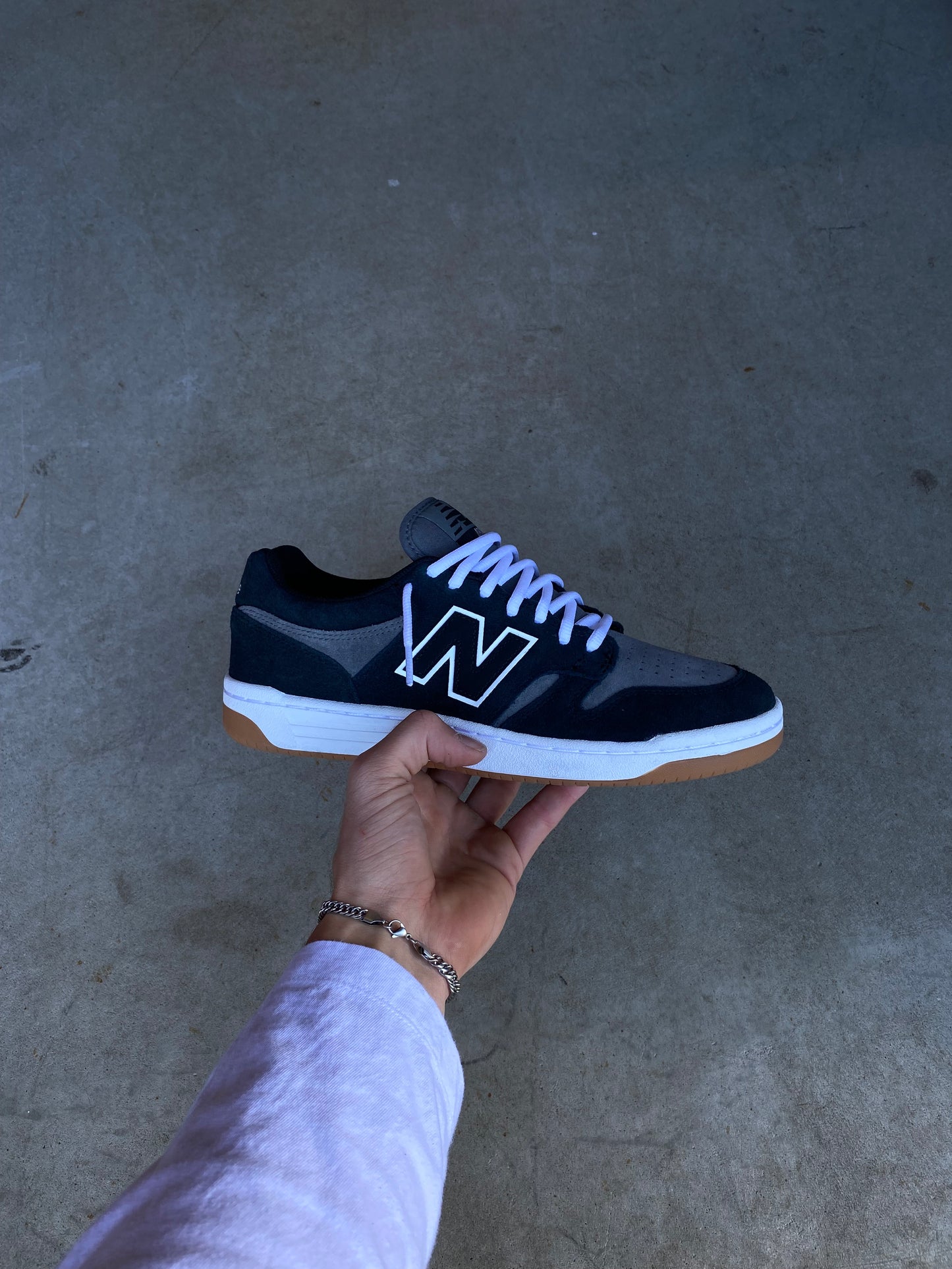 New balance “Black”