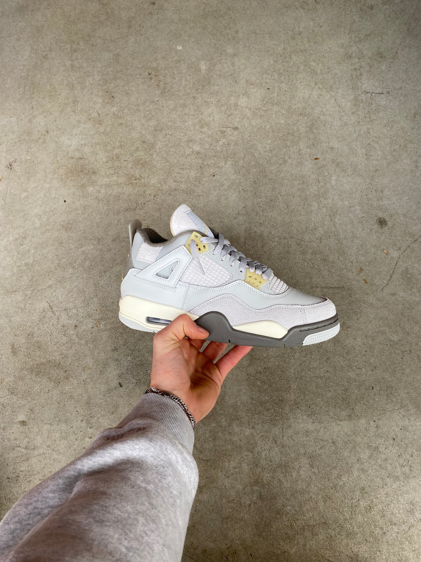 Jordan 4 “Craft photon dust”