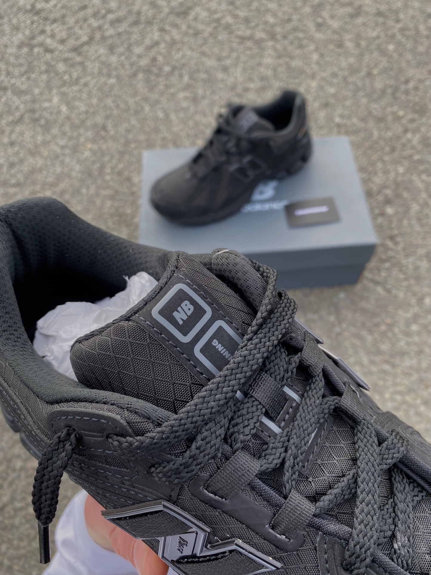 New balance “Cordura black"