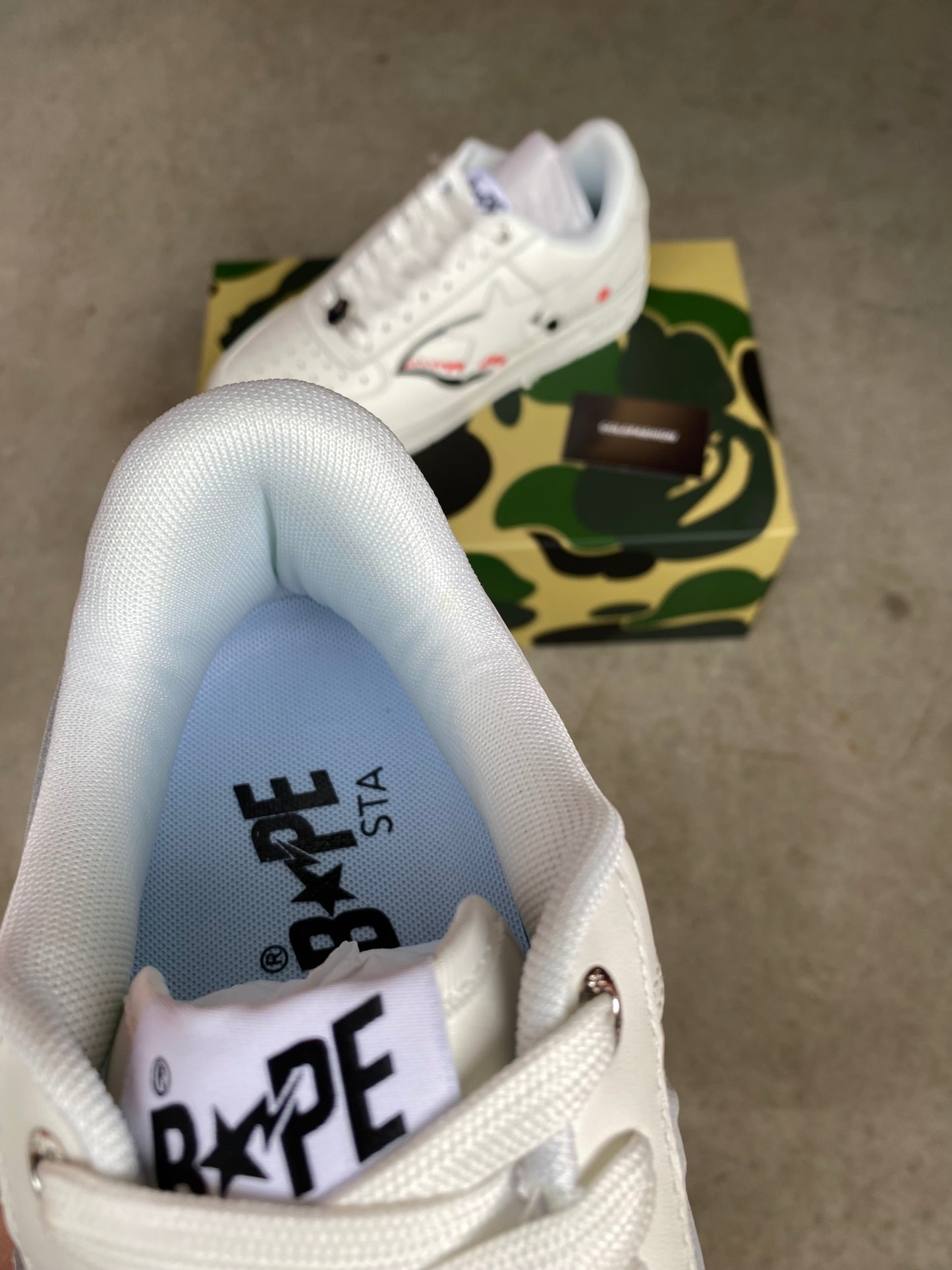 A Bathing Ape shark Bape Sta “white”