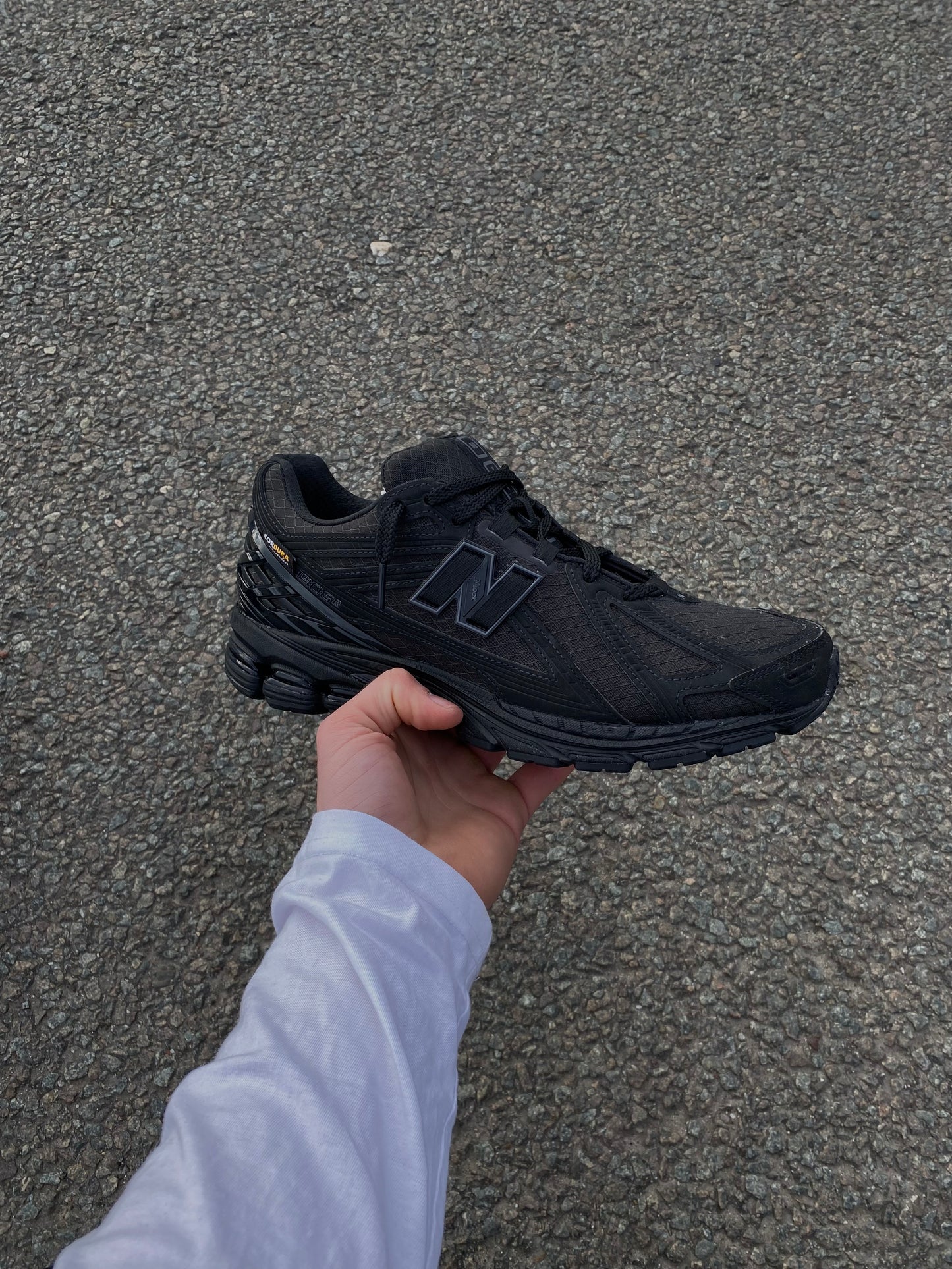 New balance “Cordura black"