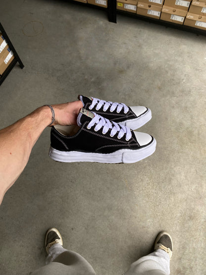 Maison Mihara Yasuhiro Peterson OG Sole Canvas Low Black