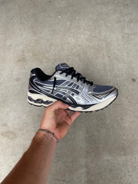 ASICS gel kayano “carrier black”