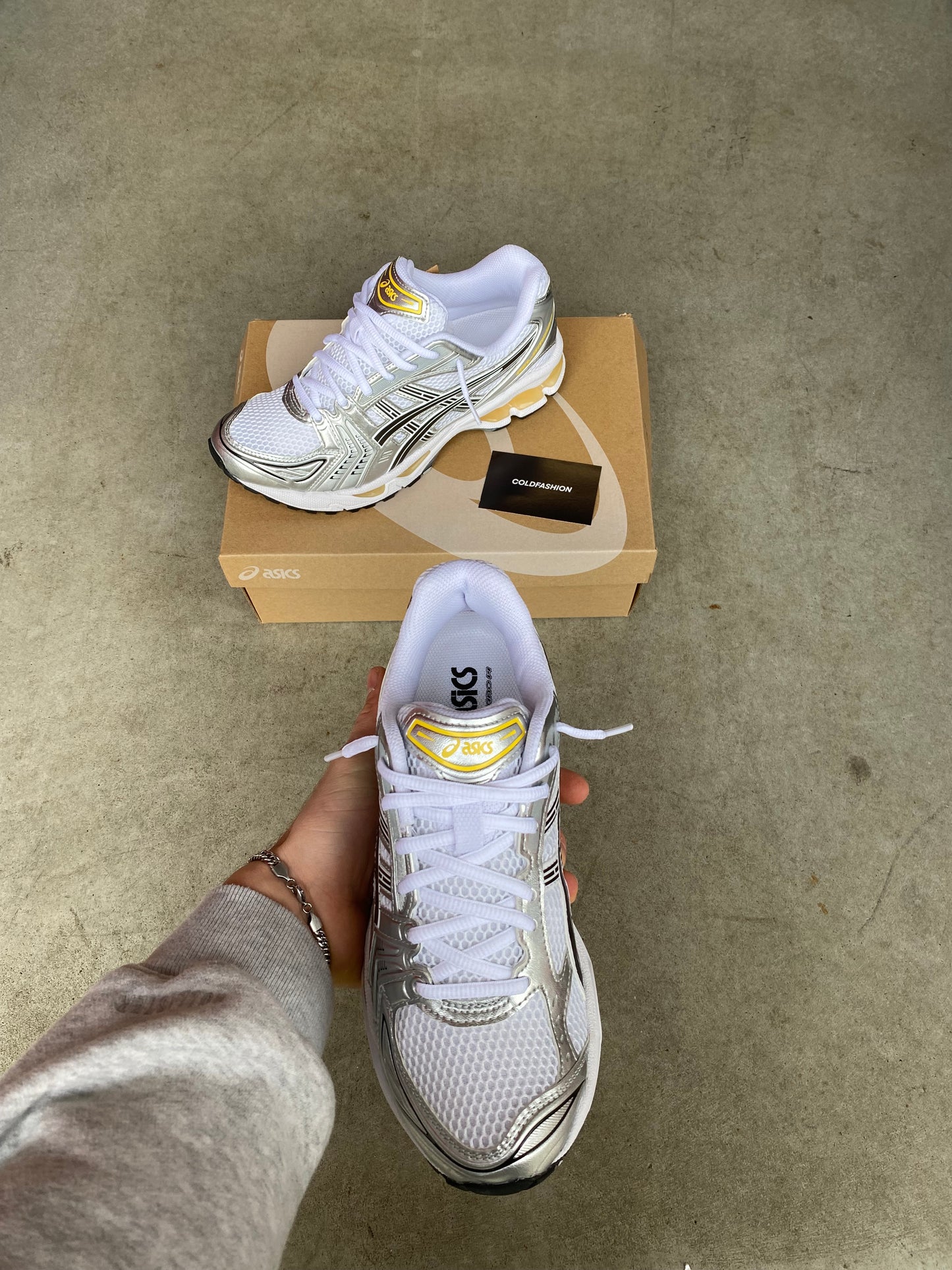 ASICS gel kayano “Tai-chi Yellow”