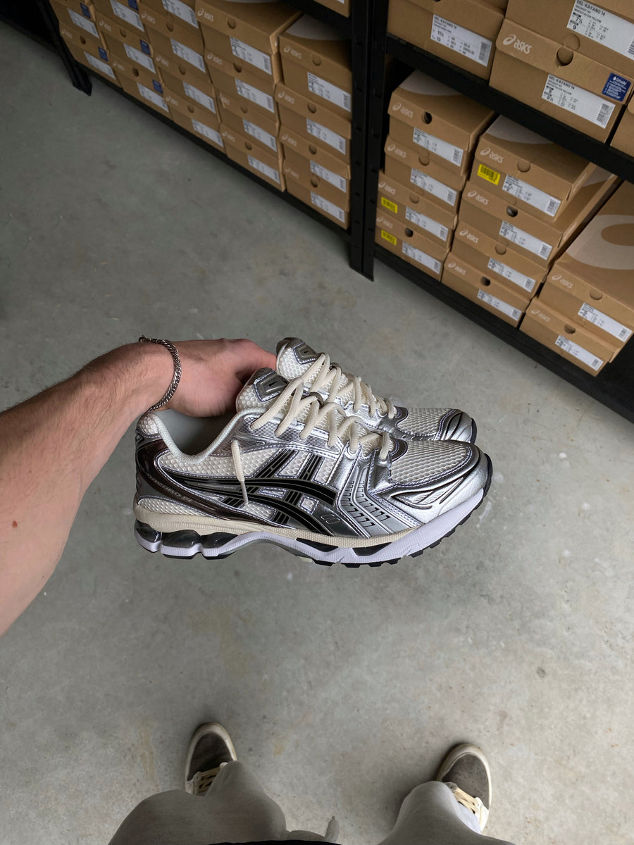 ASICS gel kayano “Black Plum”