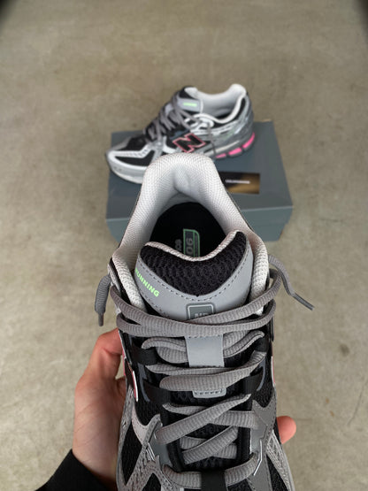 New Balance ‘Black Silver’