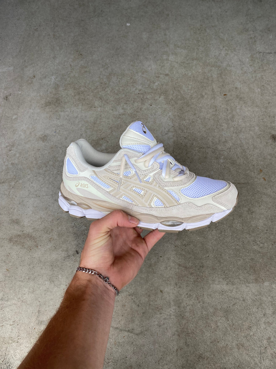 ASICS “Feather Grey”