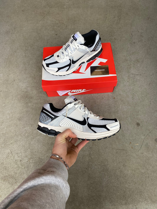 Nike vomero “black phantom”