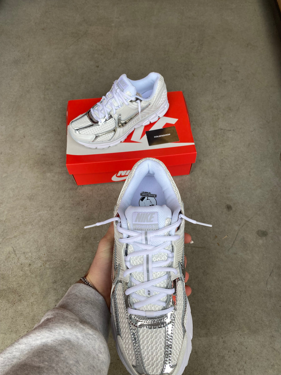 Nike vomero “clouds”