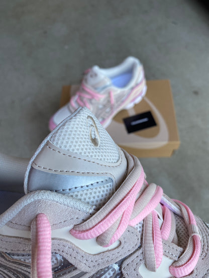 ASICS “mineral beige”