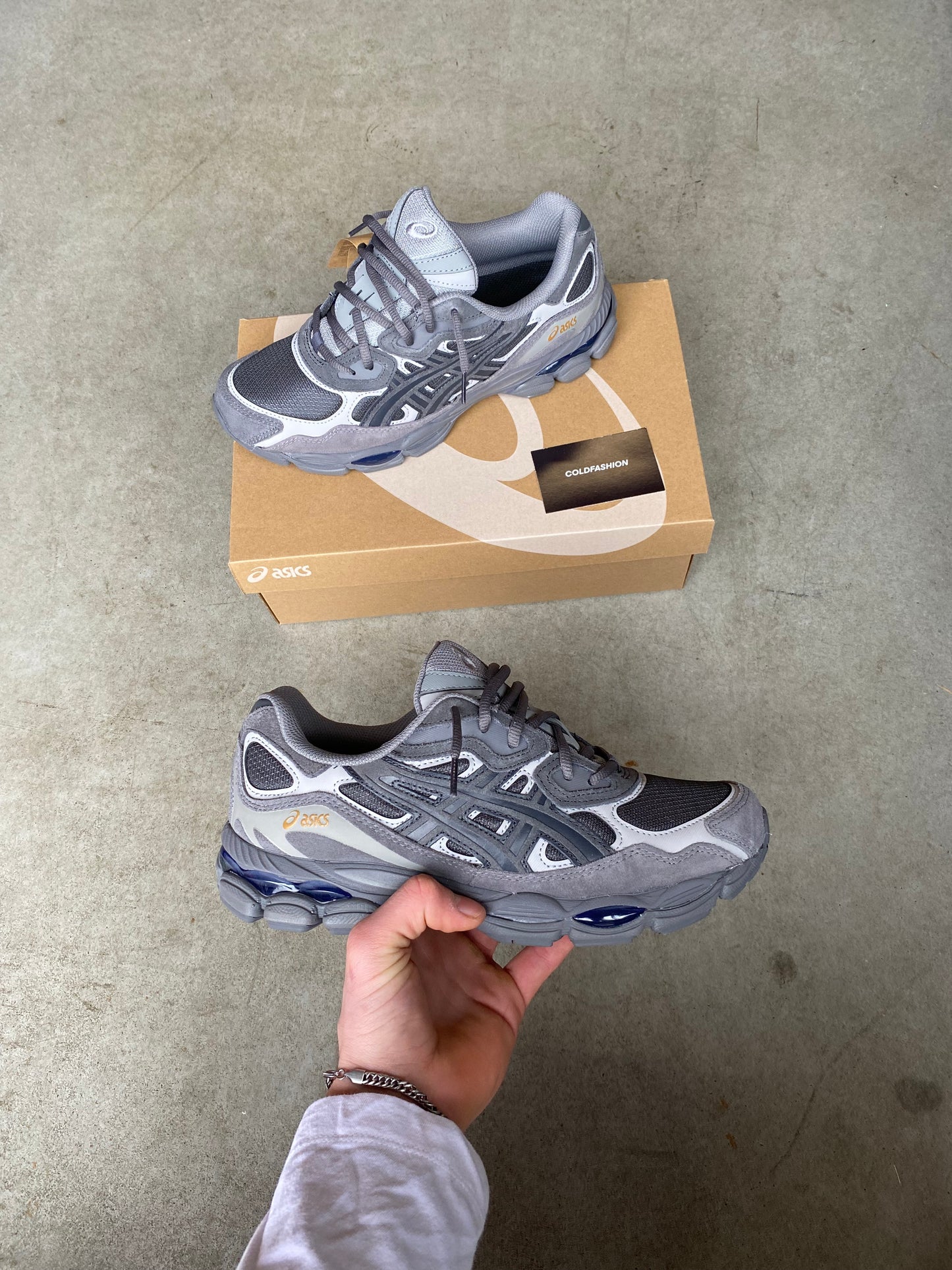 ASICS “Obsidian Grey”