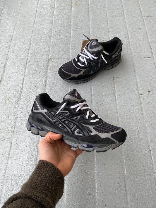 ASICS “black gooses”