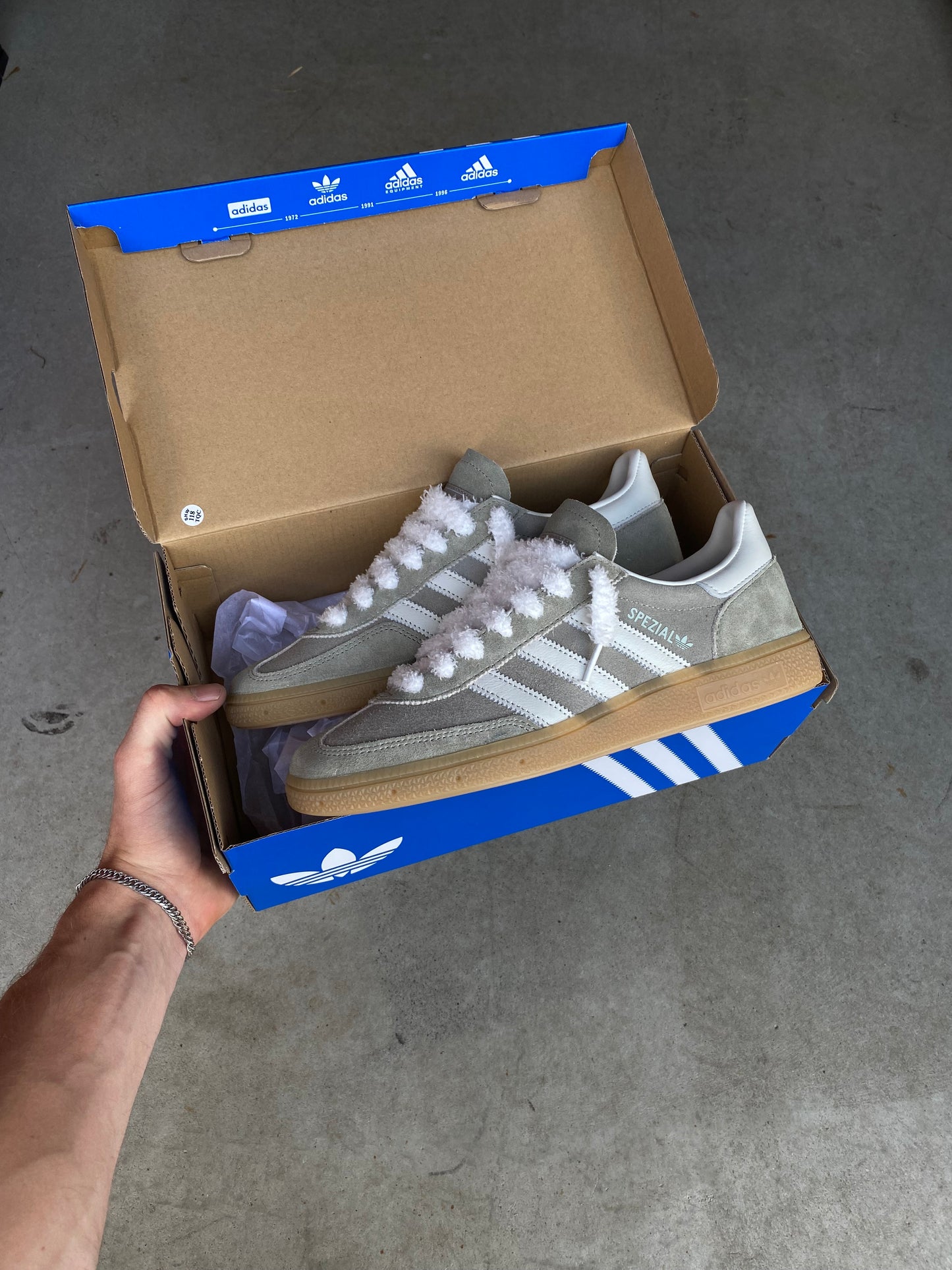 Adidas special “orbit grey”