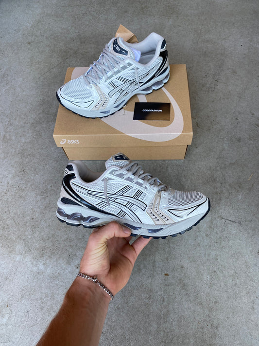 ASICS gel kayano “smoke grey”