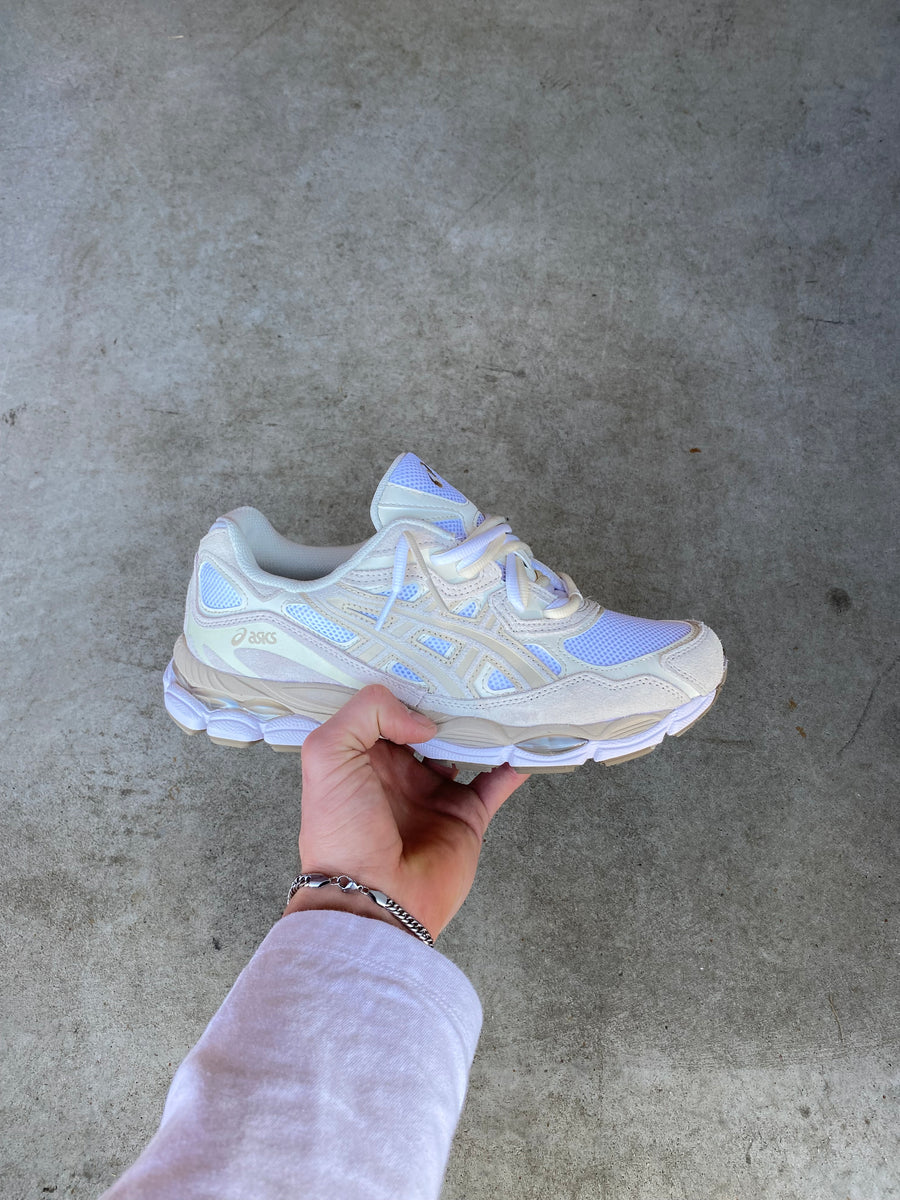 ASICS “Feather Grey”