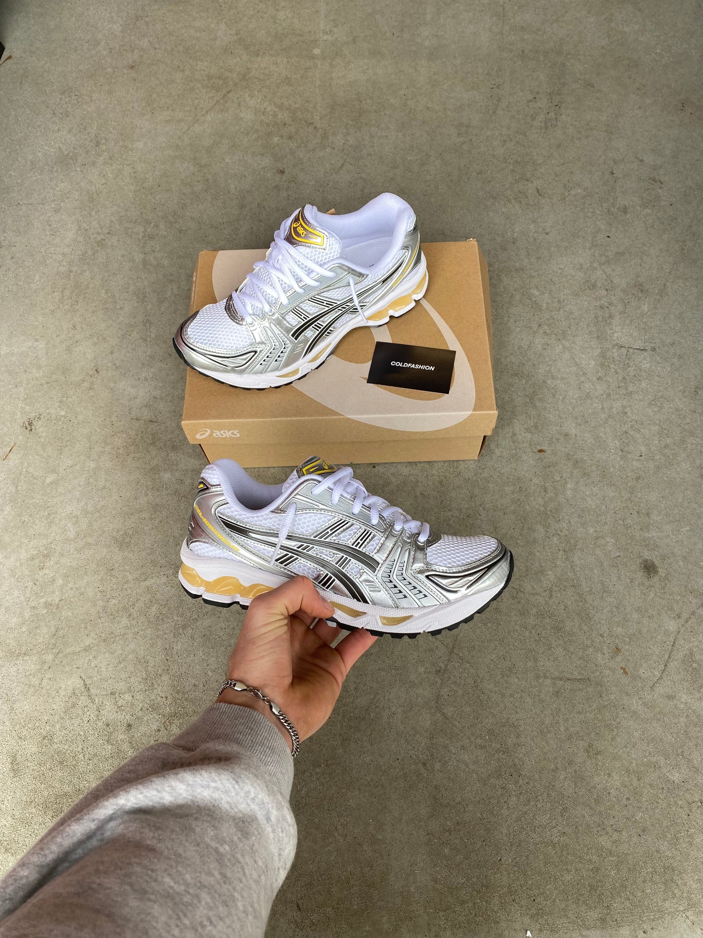ASICS gel kayano “Tai-chi Yellow”