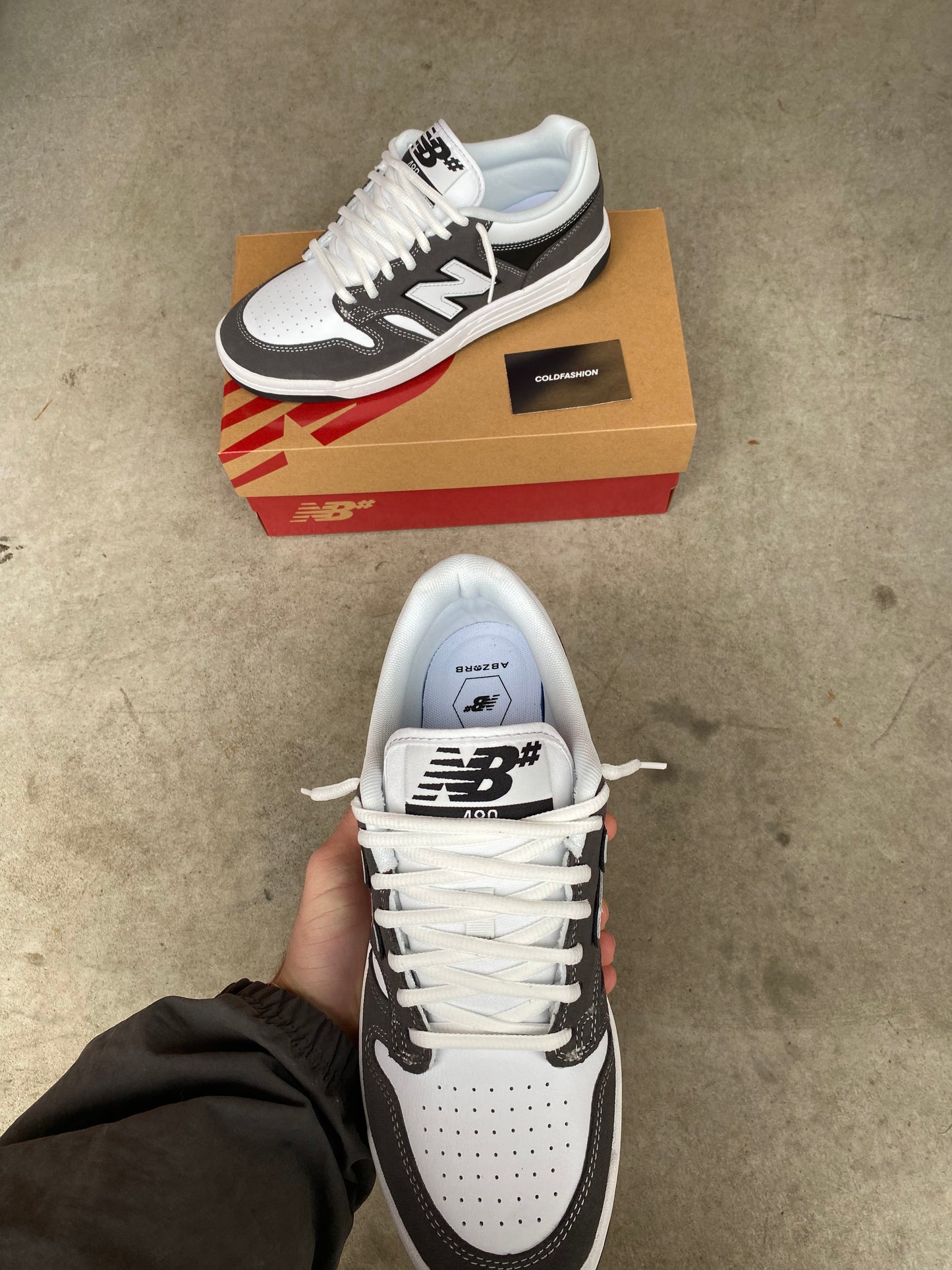 New balance “Black Cement White”