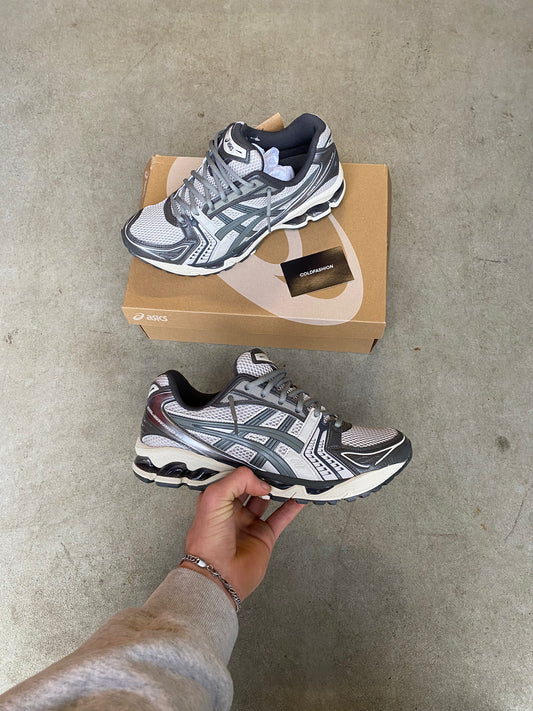 ASICS gel kayano “Oyster Grey”