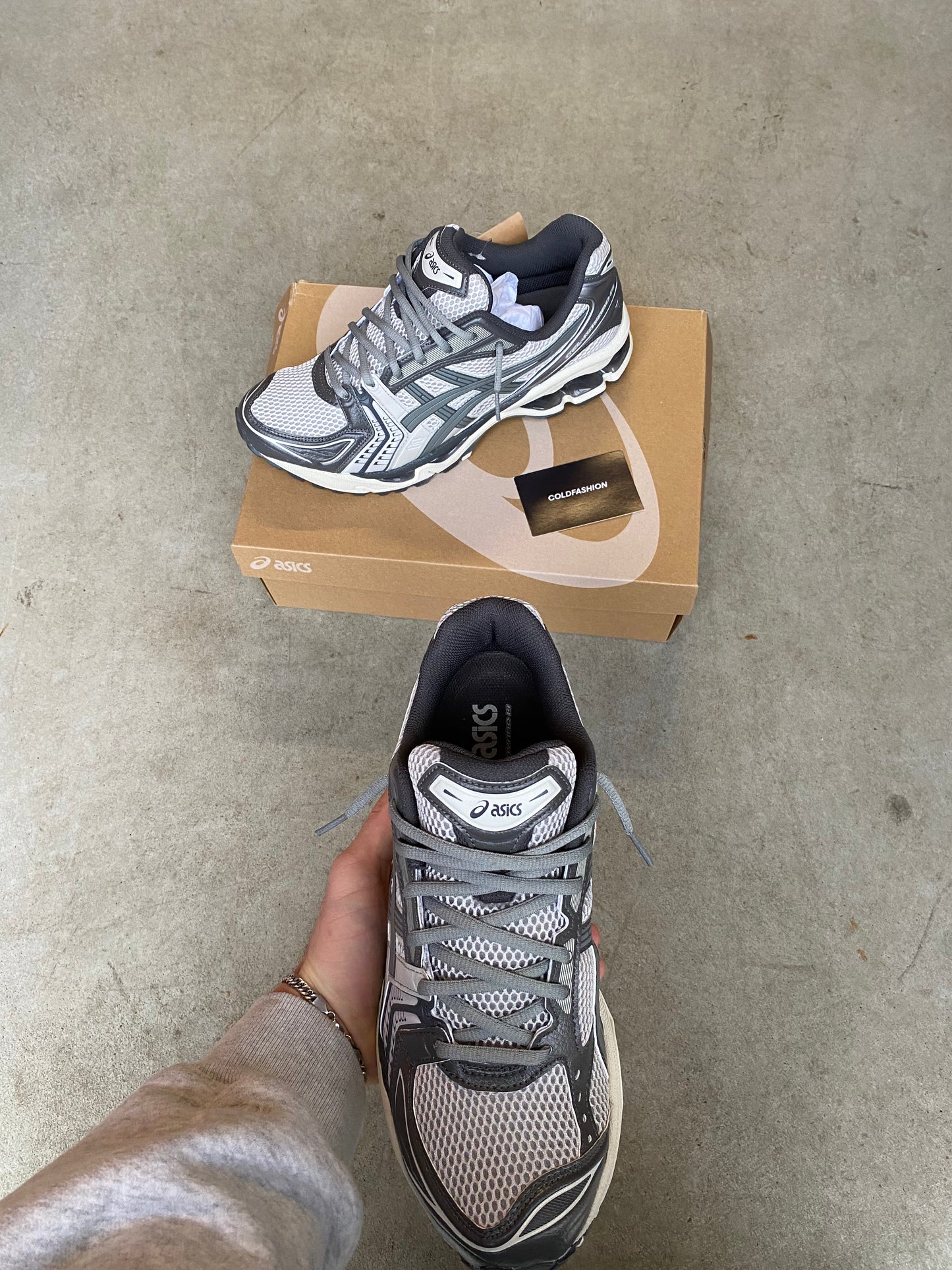 ASICS gel kayano “Oyster Grey”