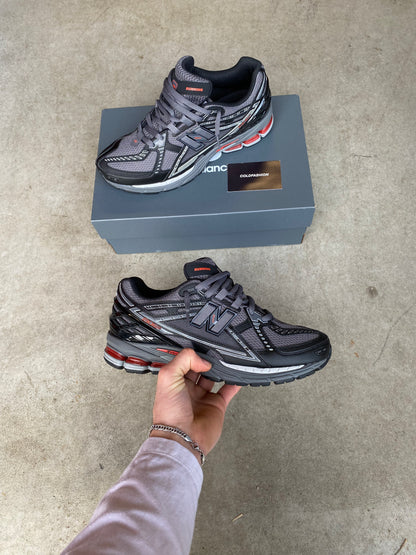 New balance “Black grey red"