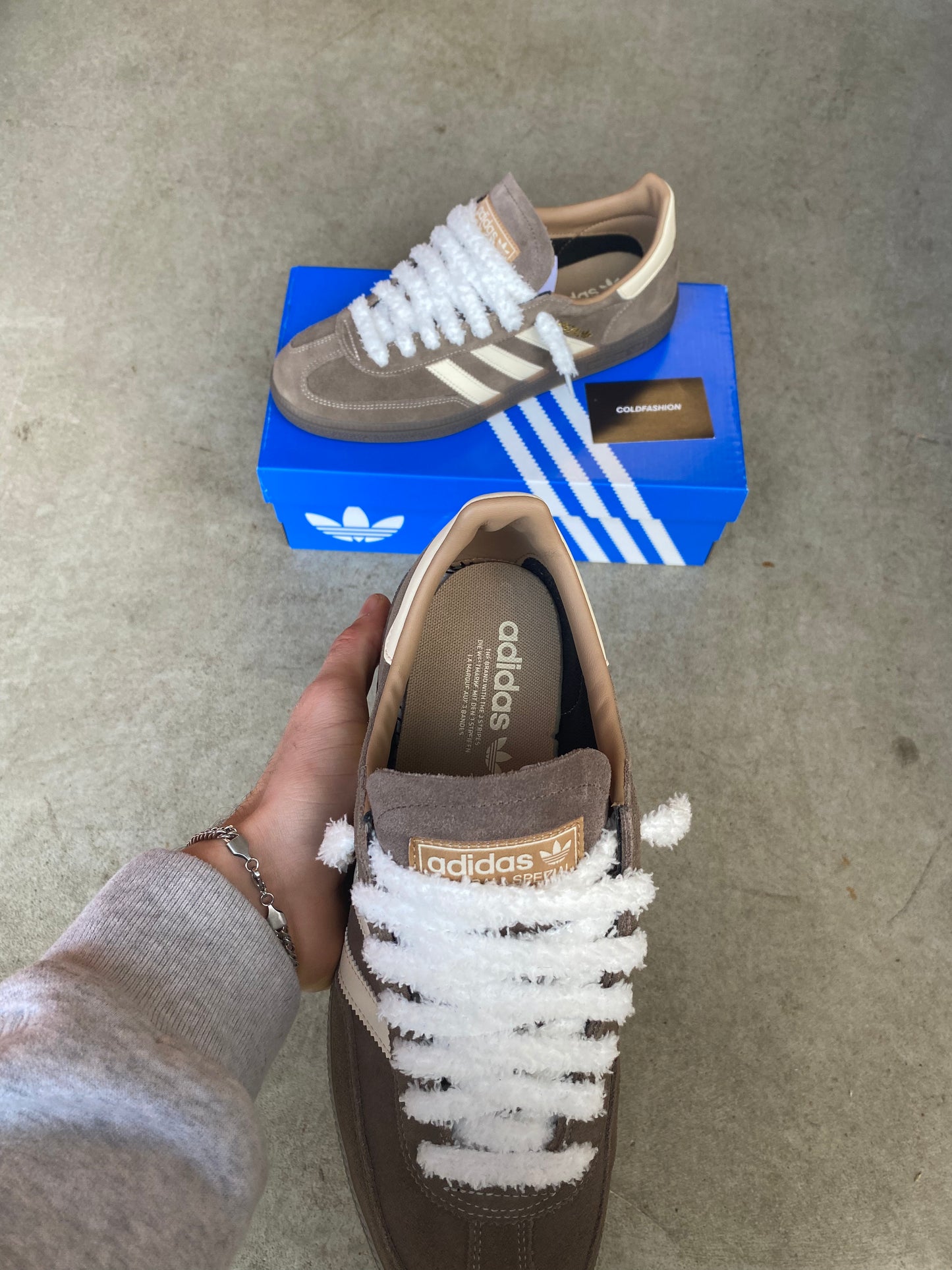 Adidas special “Wonder White”
