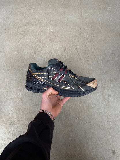 New Balance "Kith Black"