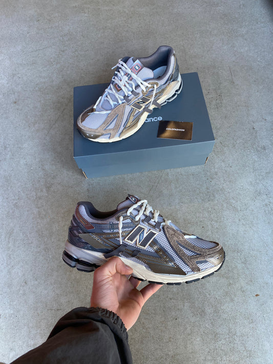 New balance “Thunder Brown”