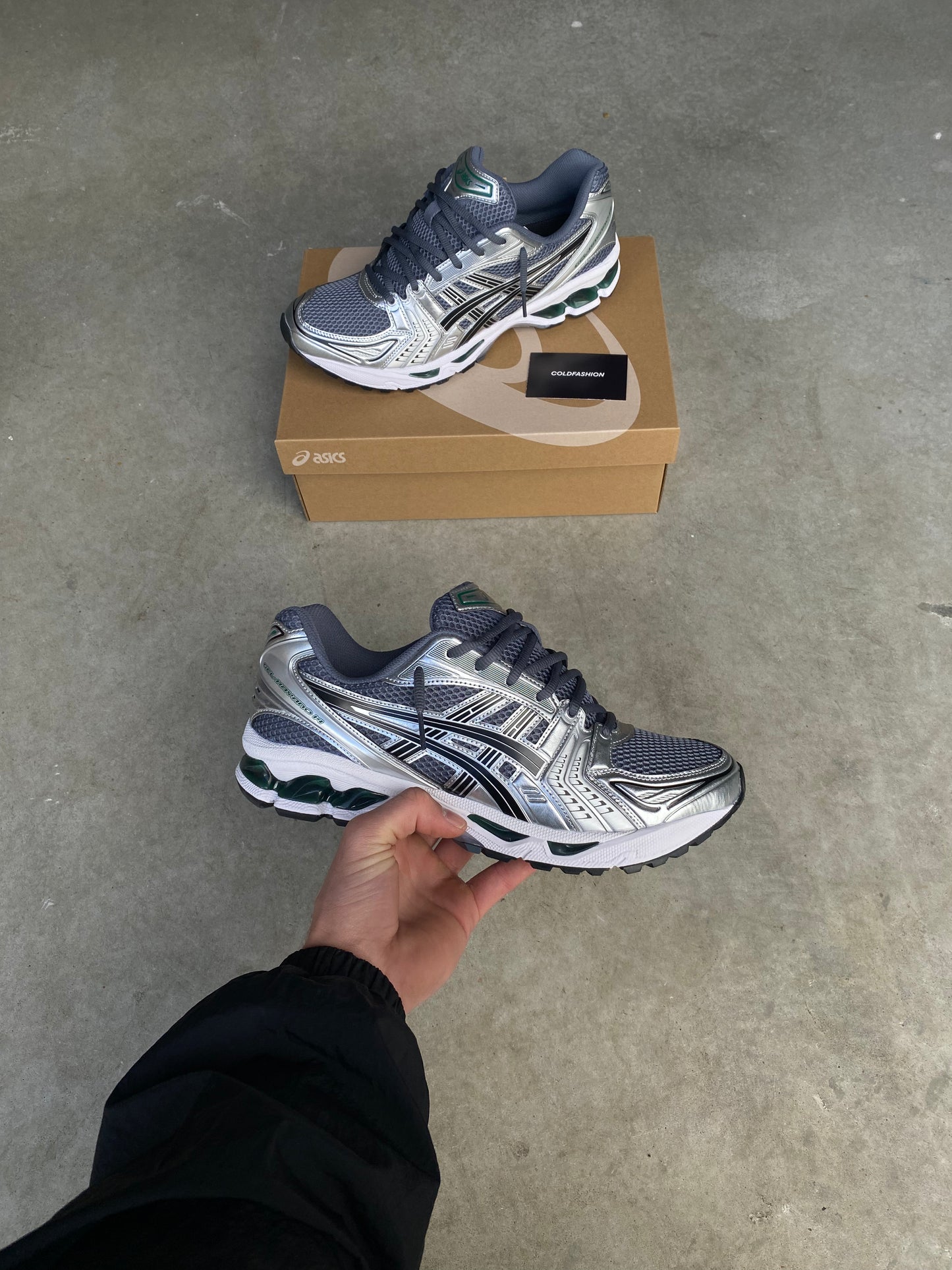 ASICS gel kayano “Metroplolis Jasper Green”