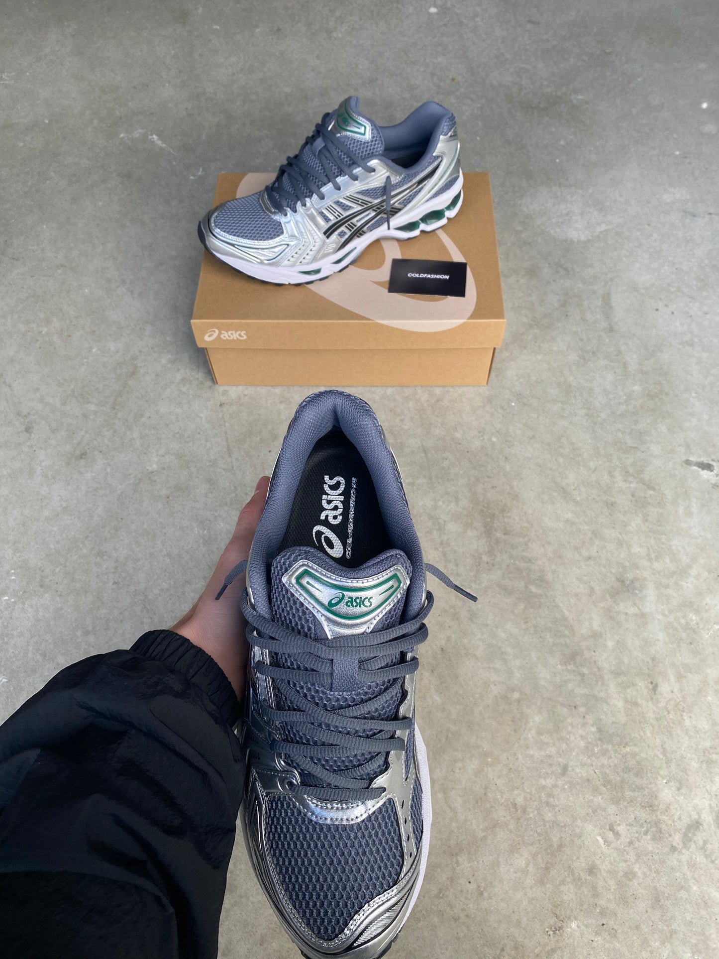 ASICS gel kayano “Metroplolis Jasper Green”