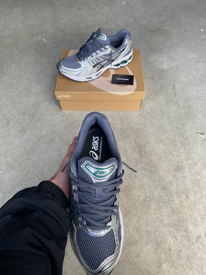 ASICS gel kayano “Metroplolis Jasper Green”