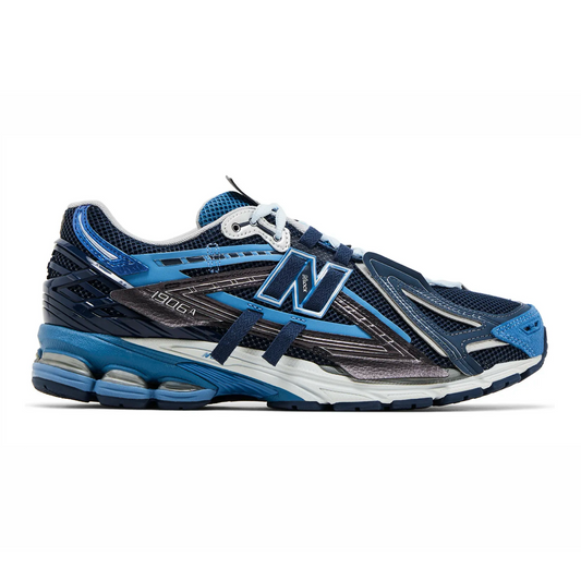 New balance “Deep Blue”